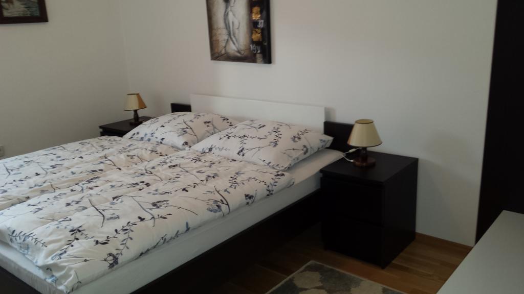 Rooms & Apartment Mira G. بوستوينا الغرفة الصورة