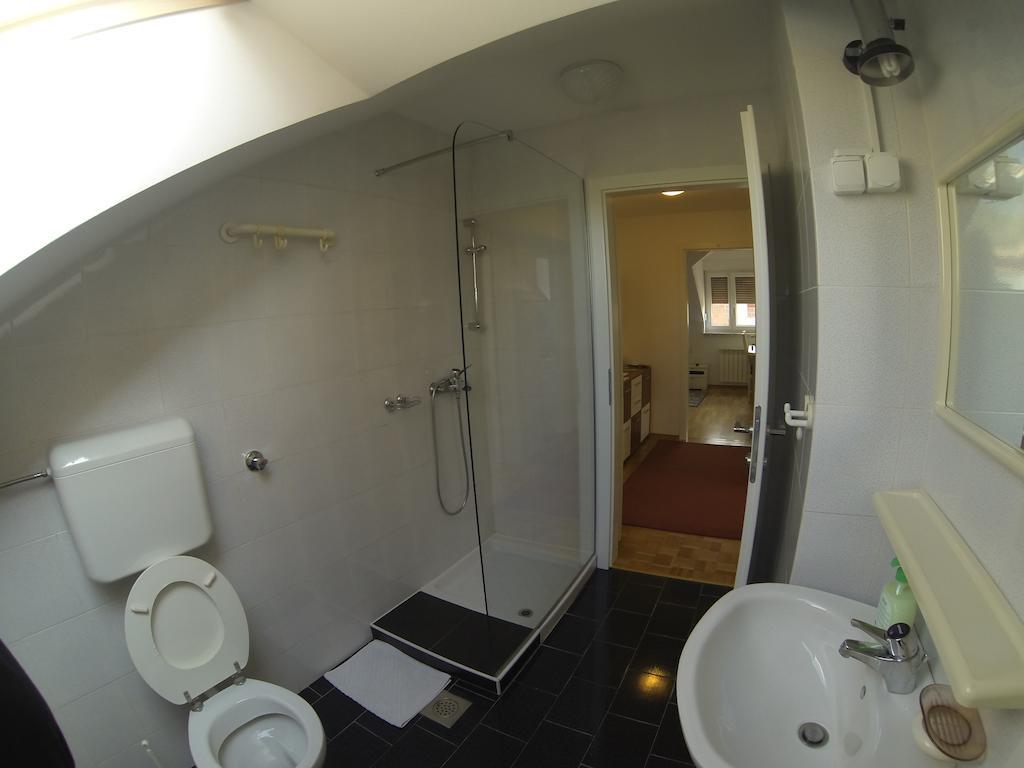 Rooms & Apartment Mira G. بوستوينا الغرفة الصورة