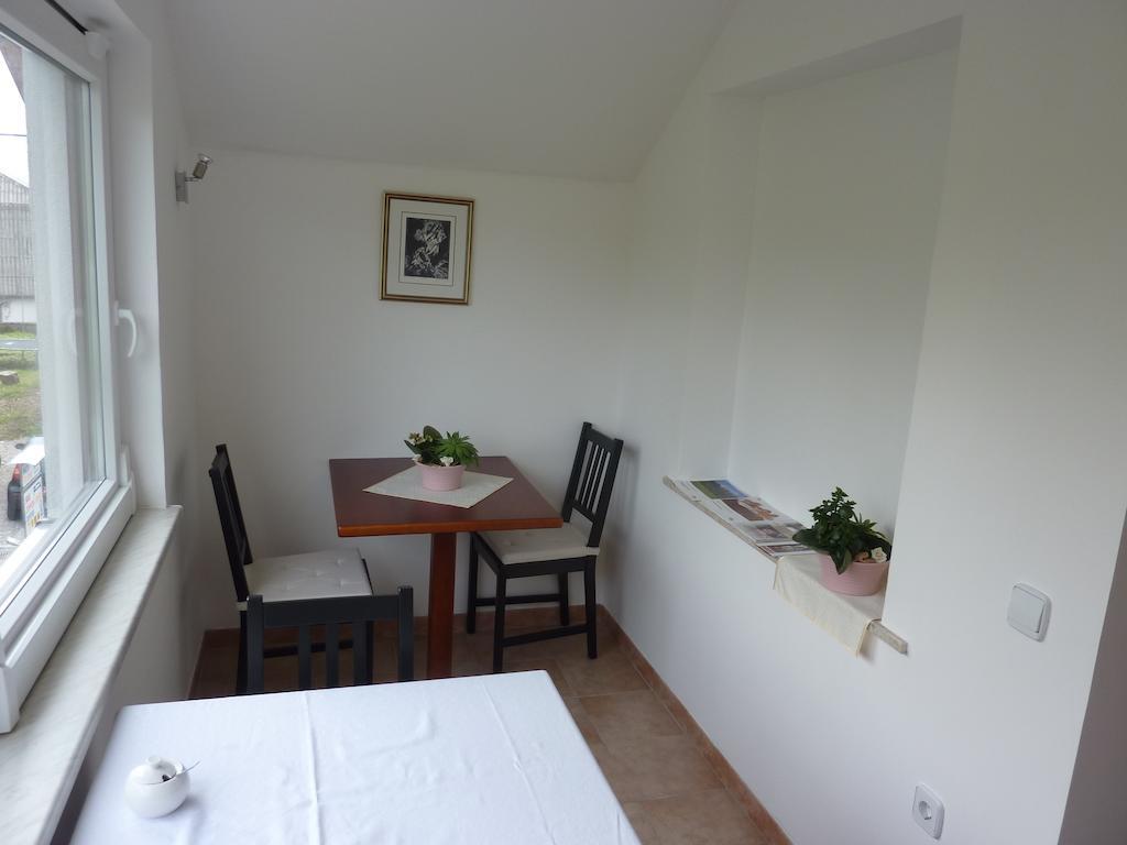 Rooms & Apartment Mira G. بوستوينا المظهر الخارجي الصورة