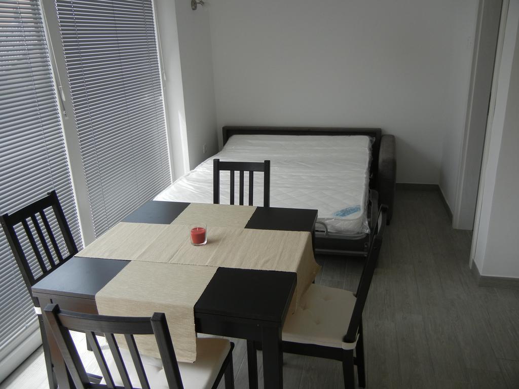 Rooms & Apartment Mira G. بوستوينا المظهر الخارجي الصورة
